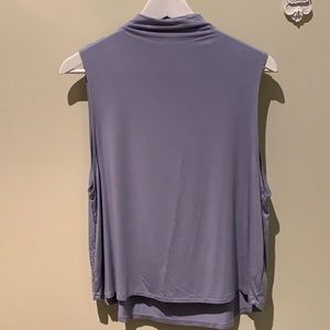 Babaton Aritzia Vince T-Shirt Sleeveless (LILAC)